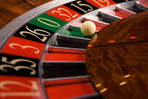 Fortune Mouse slot game interface showing game board and stake options